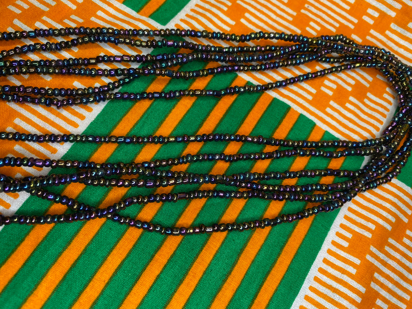 Metallic elastic waist-beads